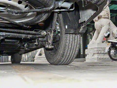 2018�� 1.5T �ֶ���Ӣ�� ��V