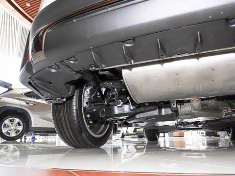 2020�� �Ŀ� 200 F SPORT��