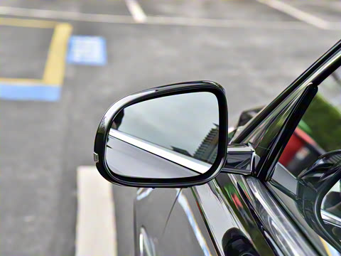 2021�� XFL 2.0T P250 ������Ӣ�˶���