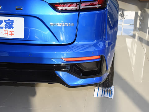 2022�� EcoBoost 245 ST-Line