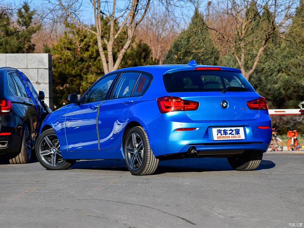 宝马1系(进口) 2018款 118i 运动设计套装 4154375图片_宝马_汽车图库