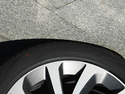 2022�� 249PS R-Dynamic S ���ܰ� 5��