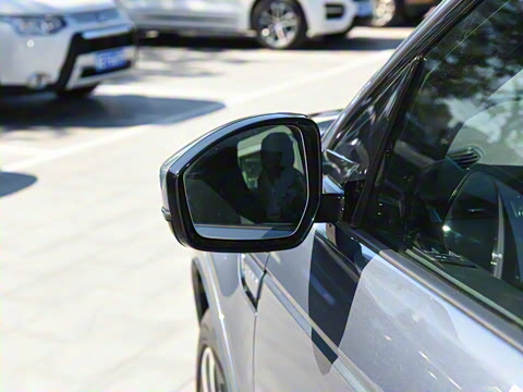 2022�� 249PS R-Dynamic S ���ܰ� 5��