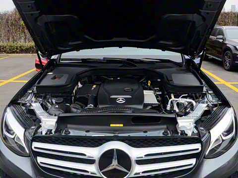 2016�� GLC 260 4MATIC ������