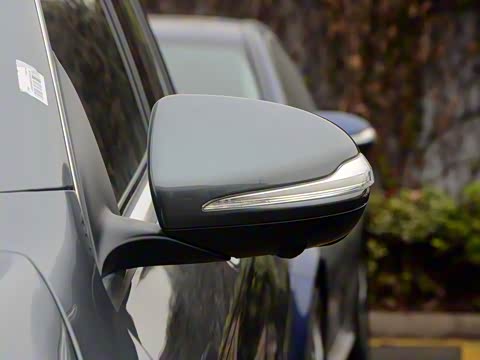 2016�� GLC 260 4MATIC ������