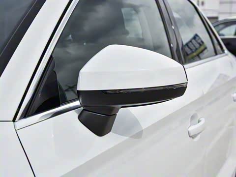 2018�� 30�������� Limousine 35 TFSI ��ȡ��