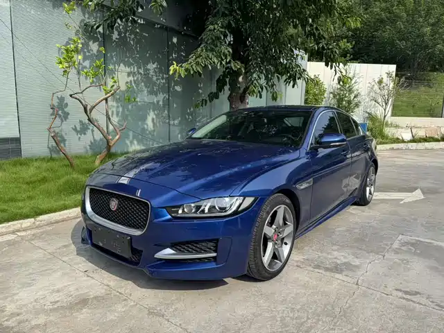Jaguar XE 2015 2.0 T 200 PS R-Sport