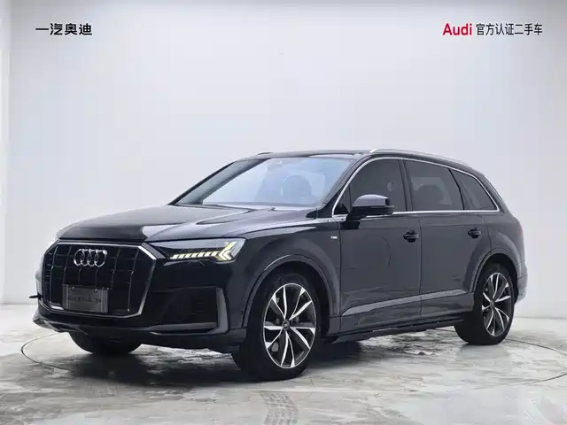 Audi Q7 2023 55 TFSI quattro S line Sport