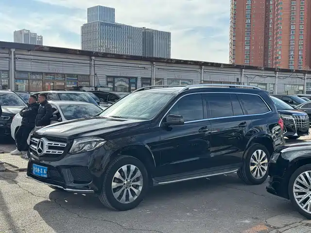 Mercedes-Benz GLS 2017 GLS 400 4 MATIC