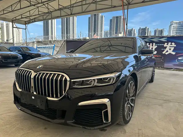 BMW 7-Series 2019 740 Li Leading M