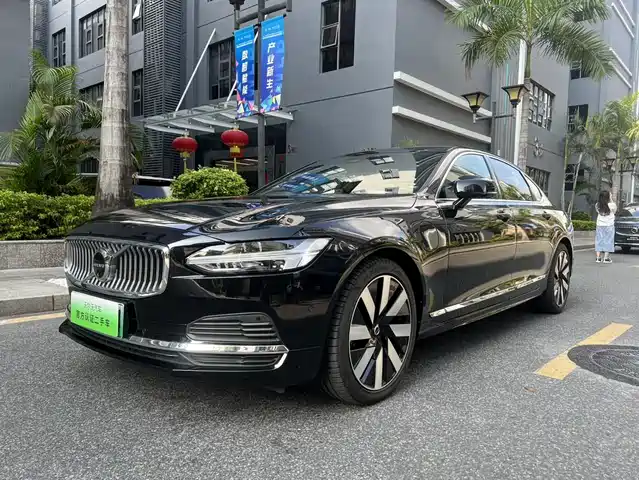 Volvo S90 Hybrid 2025 Hybrid 4 WD