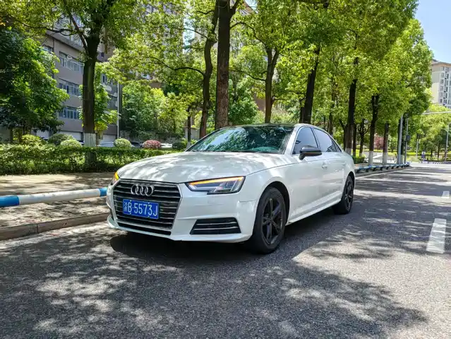 Audi A4L 2017 Plus 40 TFSI
