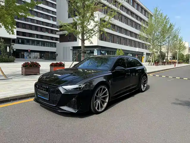 Audi RS 6 2022 RS 6 4.0 T Avant