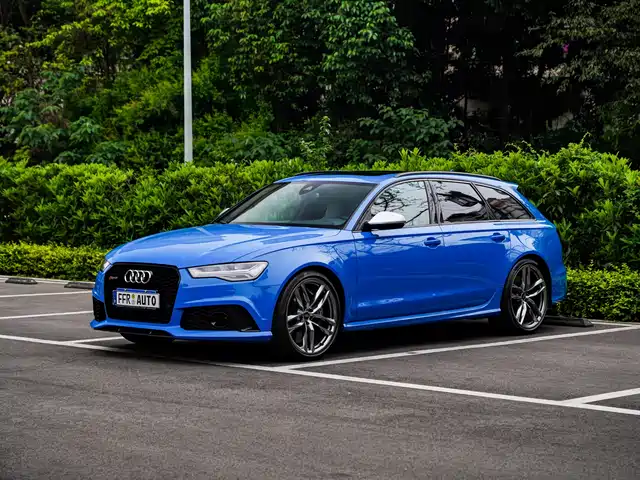 Audi RS6 2018 RS 6 4.0 T Avant