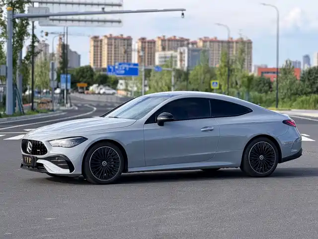 Mercedes-Benz CLE 2025 CLE 300 4 MATIC Luxury