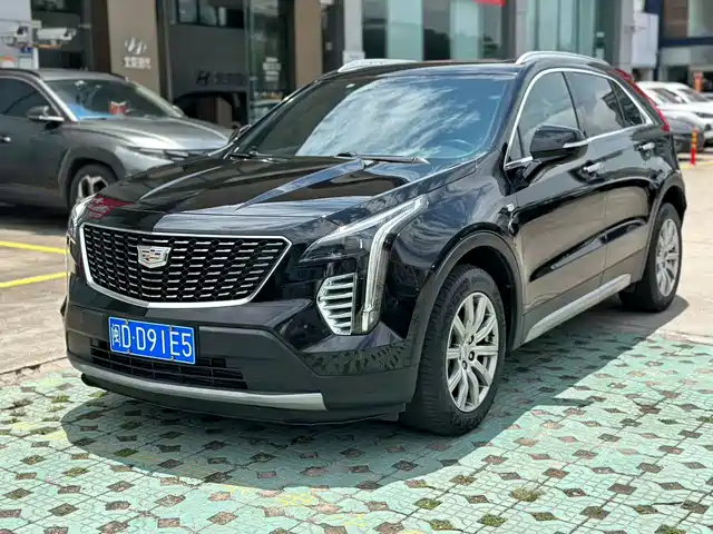 Cadillac XT 4 2020 28 T 2 WDLeading