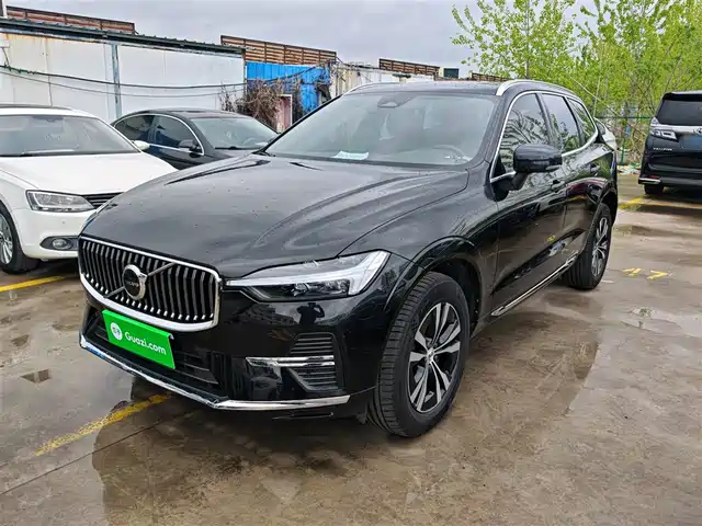 Volvo XC60 2023 B 5 4 WD
