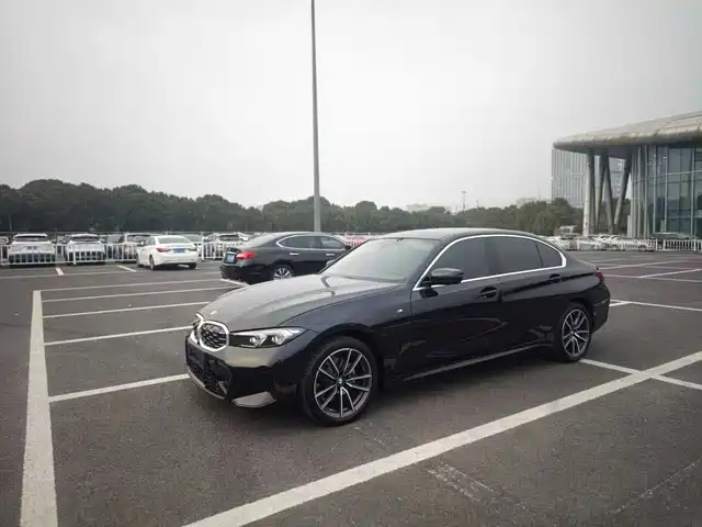 BMW 3-Series 2025 325 Li M
