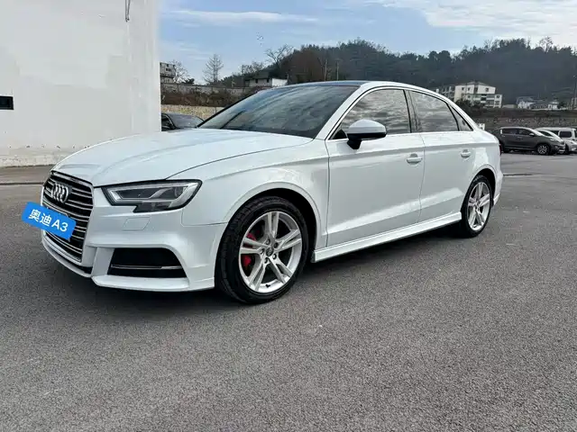 Audi A3 2019 Limousine 35 TFSI V