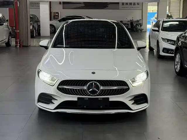 Mercedes-Benz A-Class 2019 A 180 L