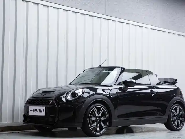 MINI Cabrio