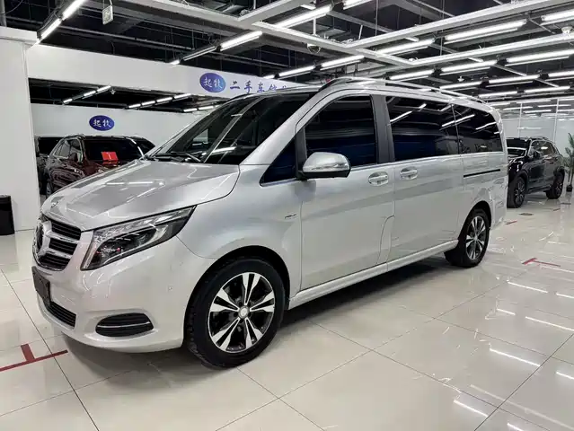 Mercedes-Benz V-Class 2016 V 260