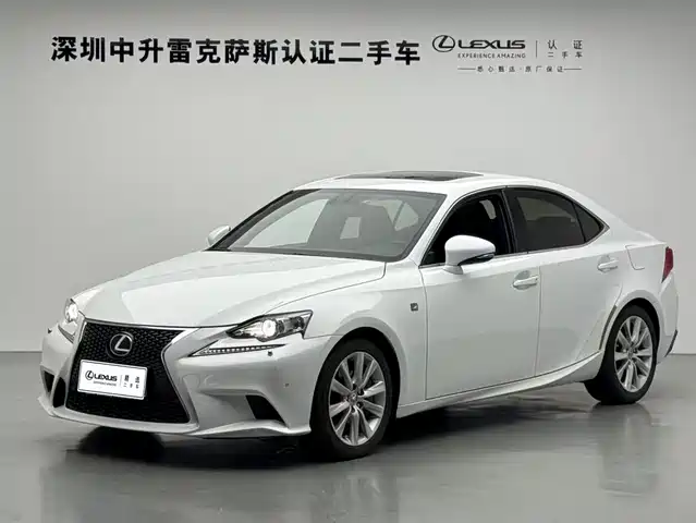Lexus IS 2015 200t F SPORT