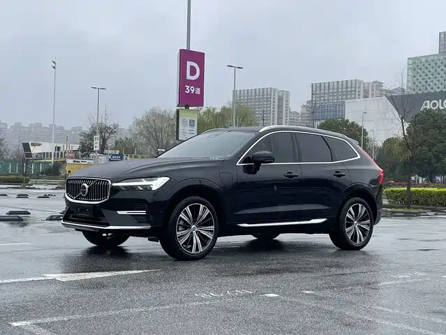 Volvo XC60 Hybrid 2022 T 8 PHEV 4 WD