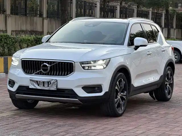 Volvo XC40 2021 T 4 4 WD