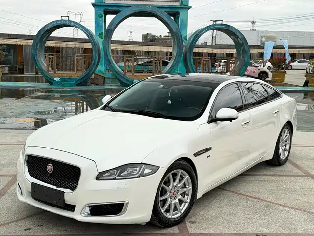 Jaguar XJ 2014 XJL 2.0 T 2 WD