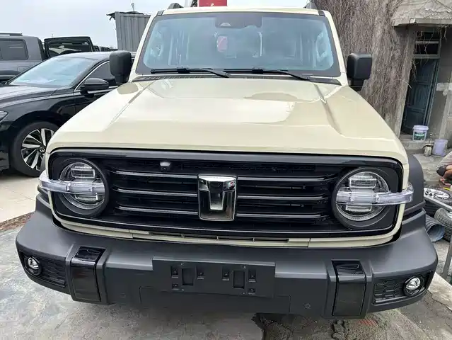 Tank 300 2025 2.4 T