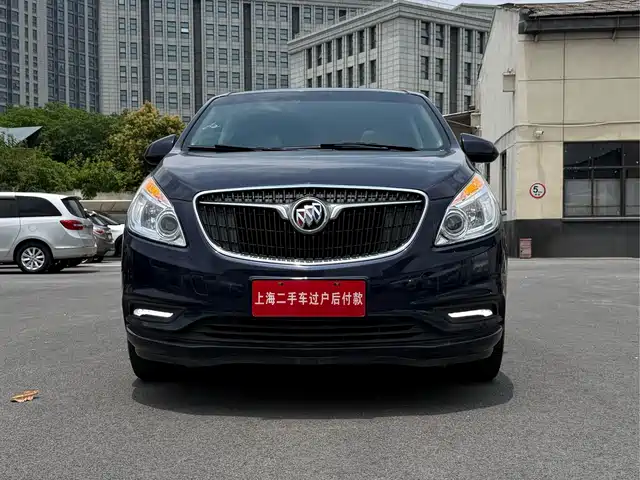Buick GL 8 2017 25 S Luxury V