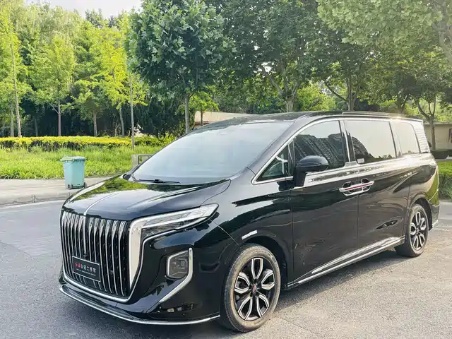 Hongqi HQ9 2023 2.0 T