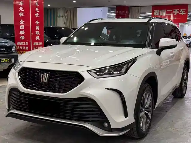 Toyota Crown Kluger