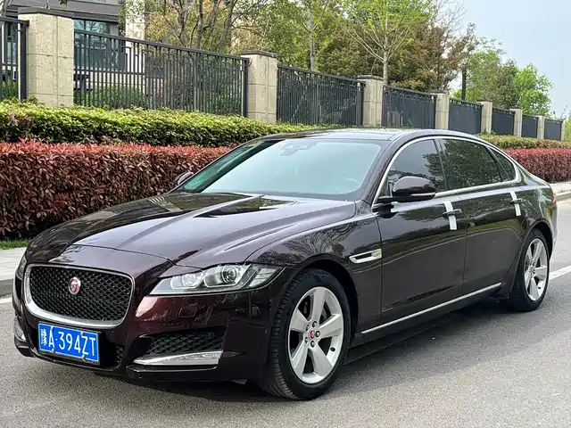 Jaguar XFL 2018 XFL 2.0 T 200 PS