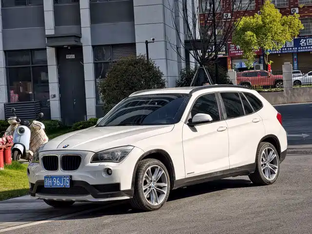 BMW X1 2015 s Drive 18i