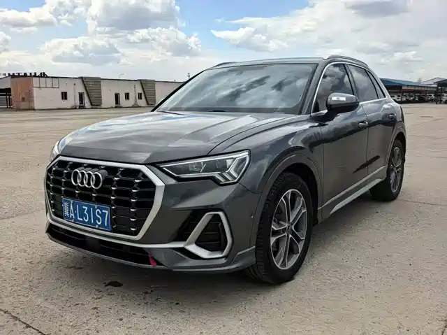 Audi Q3 2022 35 TFSI