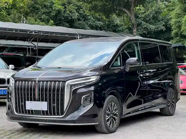 Hongqi HQ9 PHEV 2024 2.0 T 4 WD