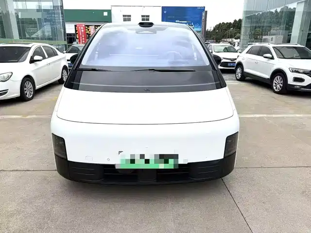 Li Auto MEGA 2025 Home