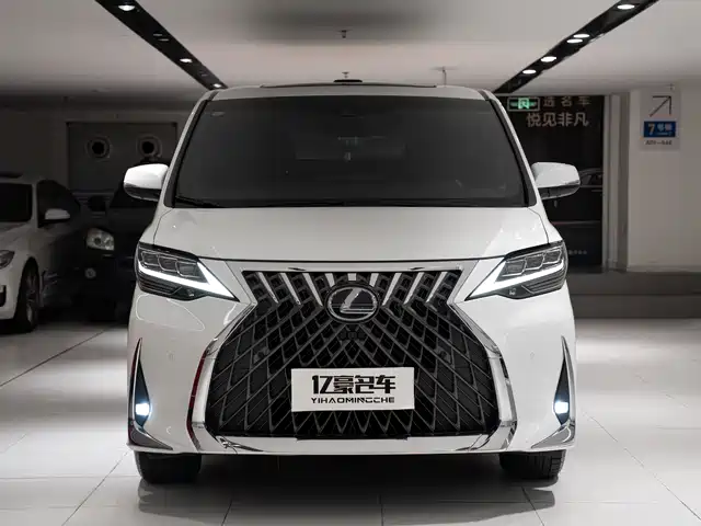 Lexus LM 2020 300h