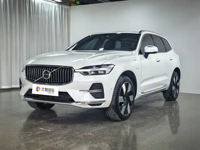 Volvo XC60 Hybrid 2025 Hybrid 4 WD