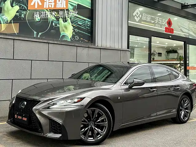 Lexus LS 2018 500h F SPORT V