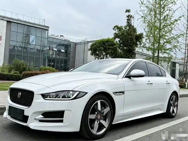 Jaguar XE 2015 2.0 T 200 PS R-Sport
