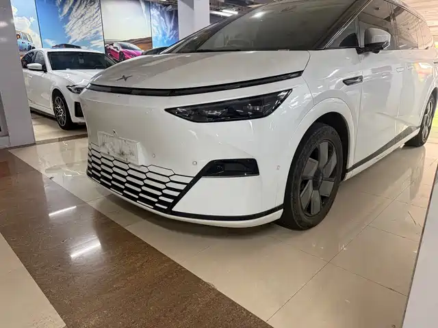 XPeng X 9 2024 702 Max