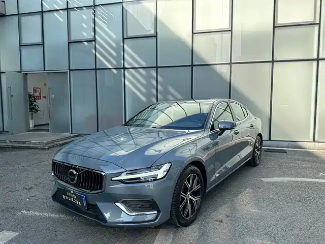 Volvo S 60 2024 B 4