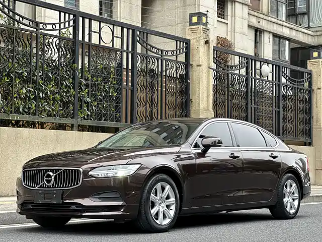 Volvo S90 2017 T 4