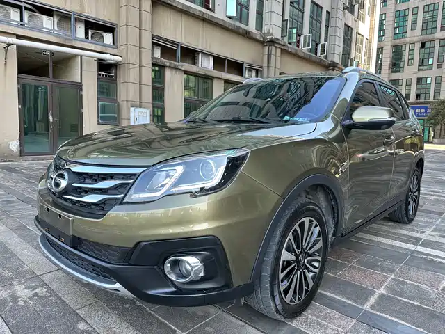 Trumpchi GS5 Super 2015 2.0 L AT 2 WD