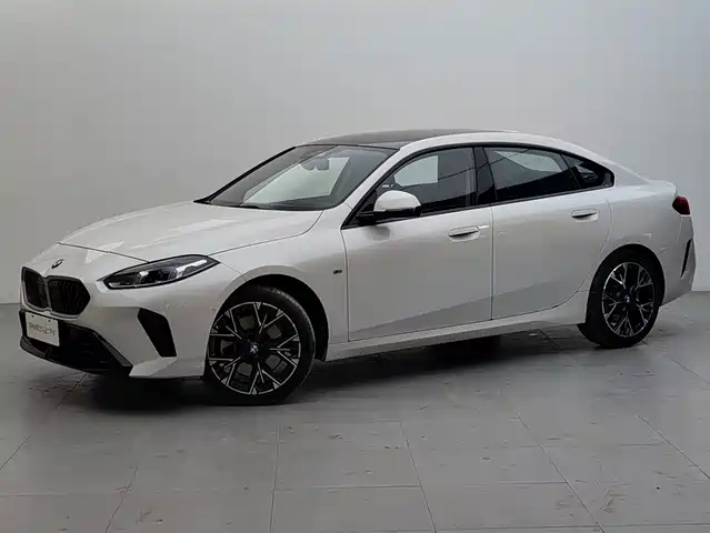 BMW 2-Series 2025 225 L M