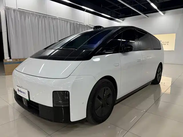 Li Auto MEGA 2024 Ultra