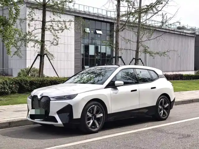 BMW i X 2022 x Drive 40